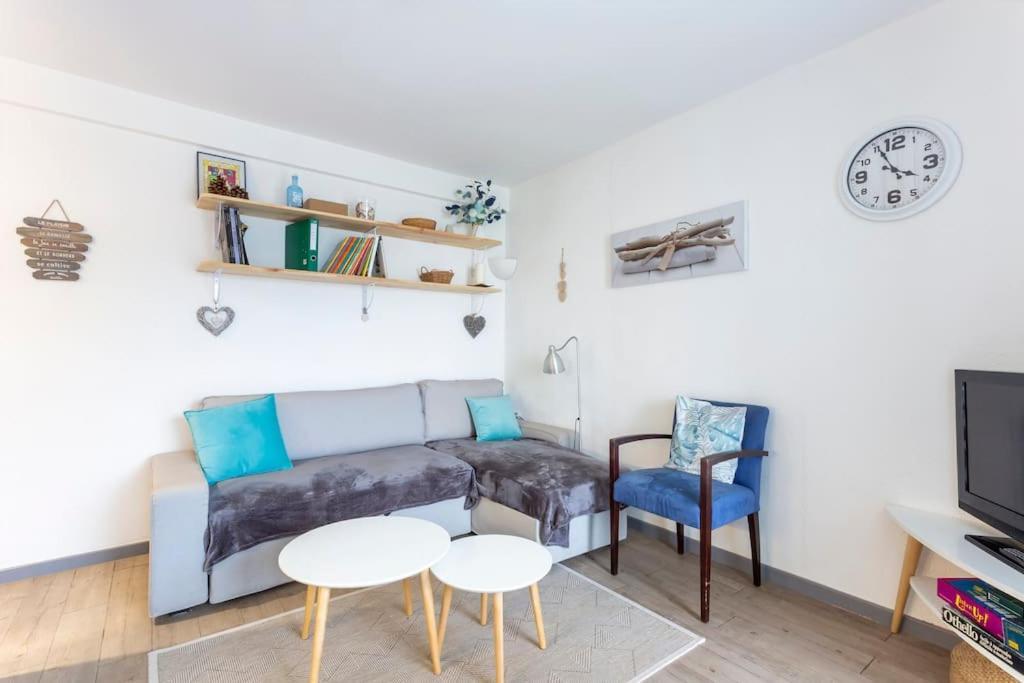 Chez Laurence - Elegant Appartement Climatise Avec Wifi Et Parking Ла Гранде-Моте Екстериор снимка